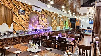 Hotel Mandi Heights - Bar, Fine Dining & Banquet Hall