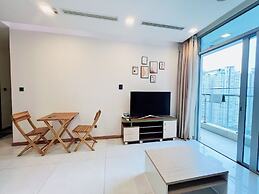 Luxury Landmark - Linh's Apartment