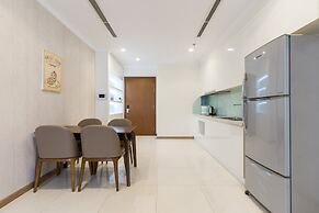 Luxury Landmark - Linh's Apartment