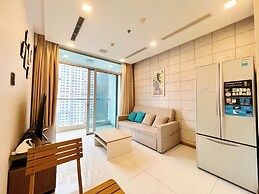 Luxury Landmark - Linh's Apartment