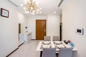 Luxury Landmark - Linh's Apartment
