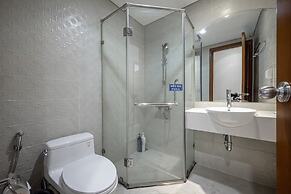 Luxury Landmark - Linh's Apartment