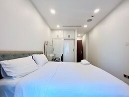 Luxury Landmark - Linh's Apartment