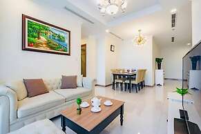 Luxury Landmark - Linh's Apartment