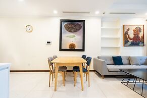 Luxury Landmark - Linh's Apartment