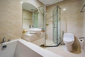Luxury Landmark - Linh's Apartment