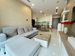 Luxury Landmark - Linh's Apartment