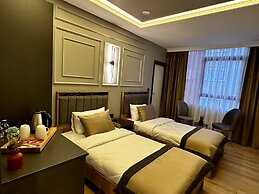 Skymoon Airport Hotel