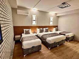 Skymoon Airport Hotel