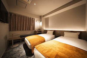 R Hotel Namba South
