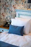 Assos Troy Port Hotel