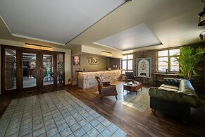 Assos Troy Port Hotel