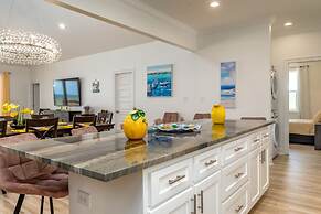 Lemon Breeze - 2521 Bienville 5 Bedroom Home by RedAwning