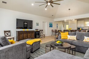 Lemon Breeze - 2521 Bienville 5 Bedroom Home by RedAwning