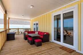 Lemon Breeze - 2521 Bienville 5 Bedroom Home by RedAwning