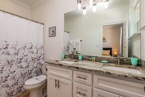 Lemon Breeze - 2521 Bienville 5 Bedroom Home by RedAwning