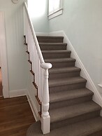 Bay View Bungalow By The Pier 4 Bedroom Home by RedAwning