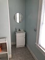 Bay View Bungalow By The Pier 4 Bedroom Home by RedAwning