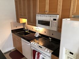 Bay View Bungalow By The Pier 4 Bedroom Home by RedAwning