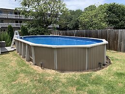 Bay View Bungalow By The Pier 4 Bedroom Home by RedAwning