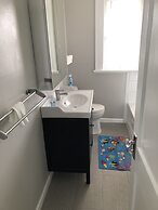 Bay View Bungalow By The Pier 4 Bedroom Home by RedAwning