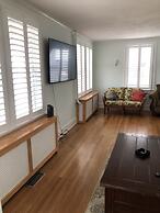 Bay View Bungalow By The Pier 4 Bedroom Home by RedAwning