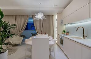 Levelup Apartment Split