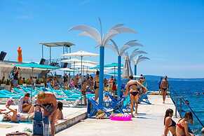 Levelup Apartment Split