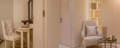 Levelup Apartment Split