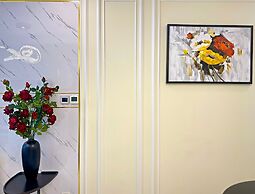 DongDong Skyview APT in Landmark81 Tower