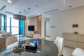 DongDong Skyview APT in Landmark81 Tower