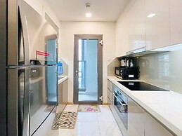 DongDong Skyview APT in Landmark81 Tower