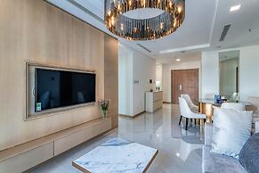 DongDong Skyview APT in Landmark81 Tower