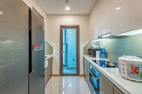 DongDong Skyview APT in Landmark81 Tower