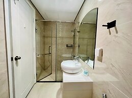 DongDong LUX APT - Vinhomes Central Park