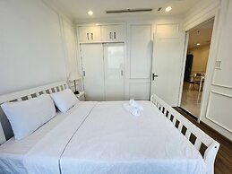 DongDong LUX APT - Vinhomes Central Park