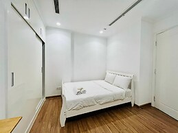 DongDong LUX APT - Vinhomes Central Park
