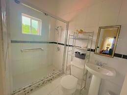 A taste of Jamaica Lavern place