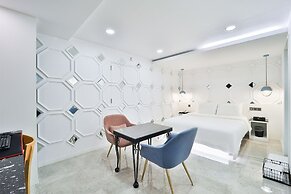 Busan Seomyeon YTT Hotel