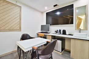 Busan Seomyeon YTT Hotel