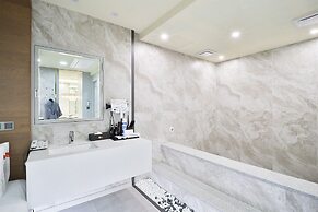 Busan Seomyeon YTT Hotel