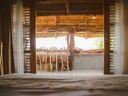 Cabañas Playa Condesa Tulum