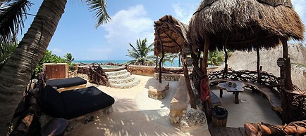 Cabañas Playa Condesa Tulum
