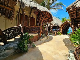 Cabañas Playa Condesa Tulum
