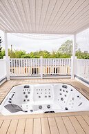 The Manor at Minstrel Court