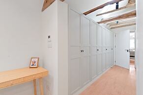 The Manor at Minstrel Court