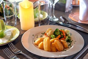 Afro Park Hotel and Health Club