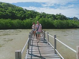 Bansabai pool villa guesthouse