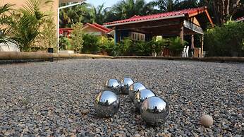 Bansabai pool villa guesthouse