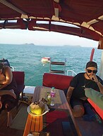 Bansabai pool villa guesthouse